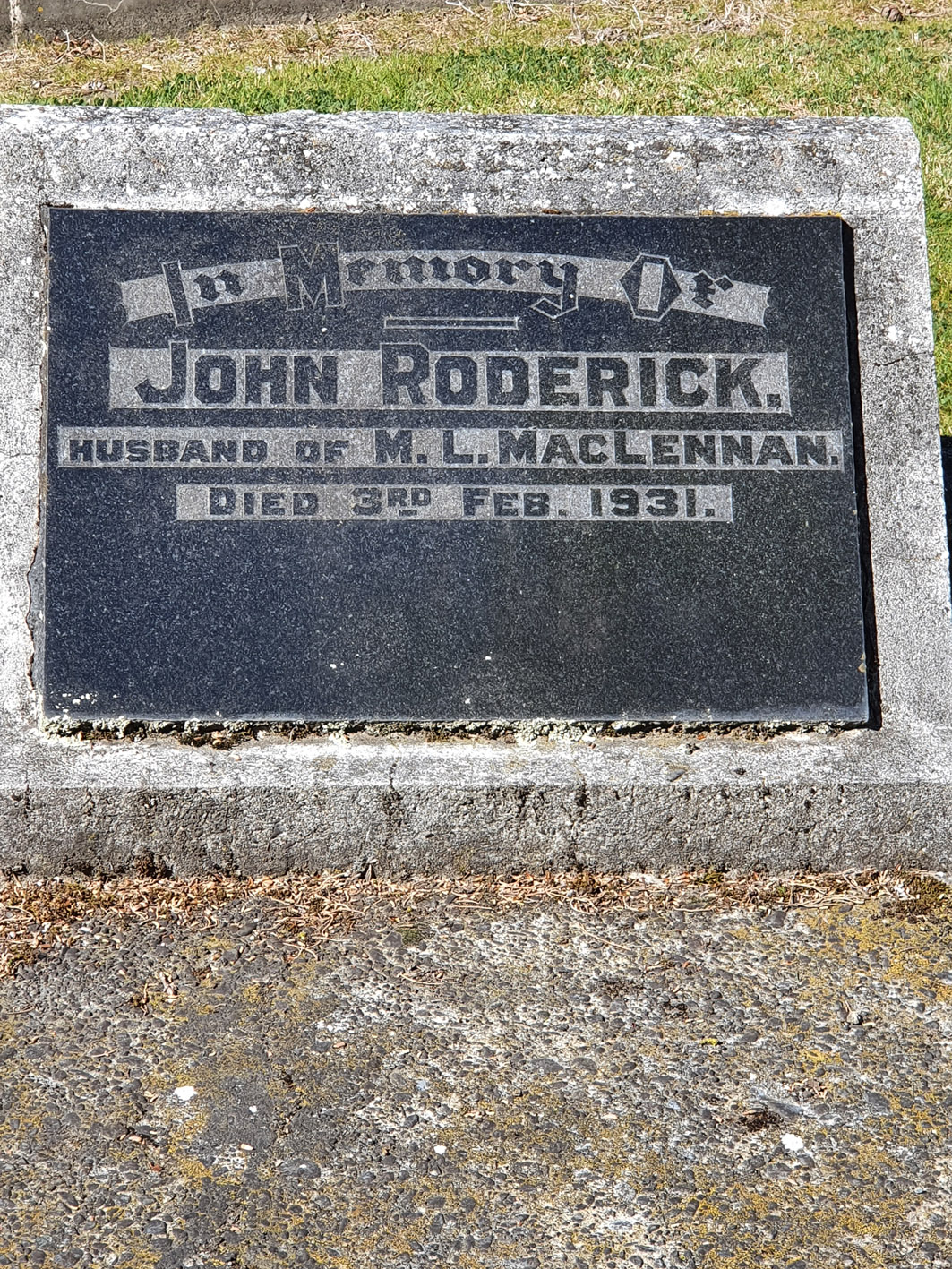 Photo of headstones/John Roderick MacLennan died 1931 MI Havelock North Cemetery